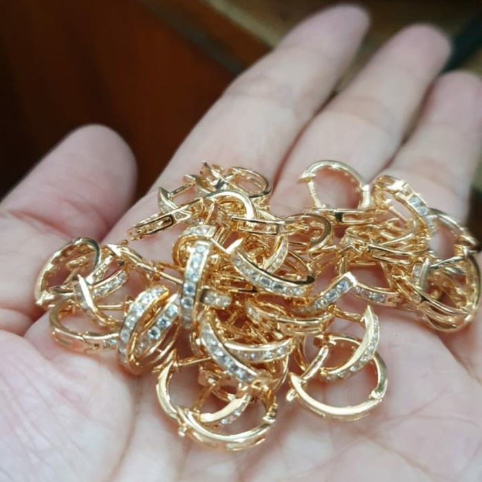 [Baru] Anting Jepit Listring Emas Asli 375 Terbaru