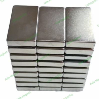 

Terbaru Magnet Neodymium 20X10X3Mm N52 Promo Terlaris