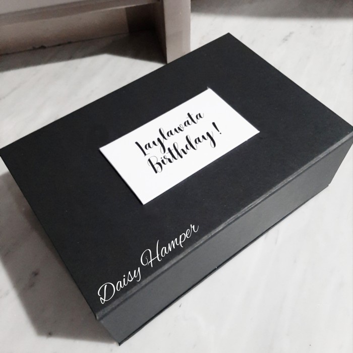 Hariya Hardbox Magnet Custom 37X30X7 Cm (Custom Size/Desain)