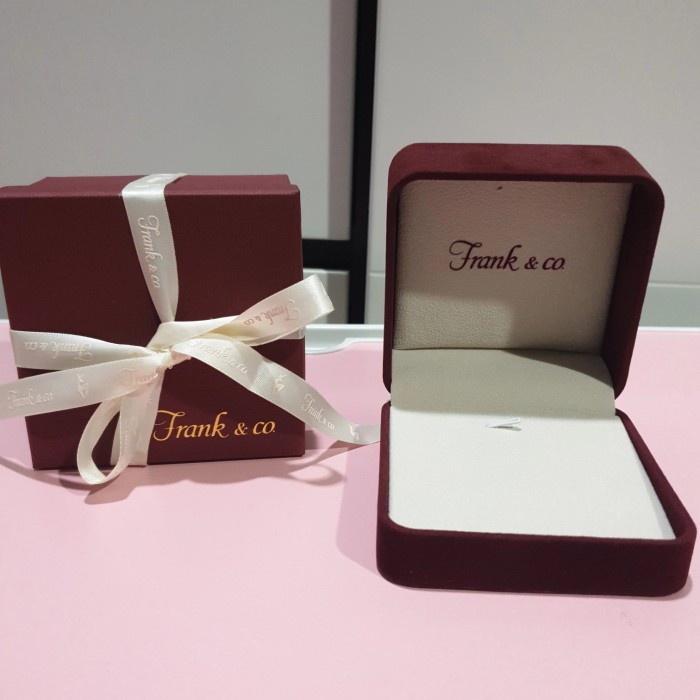 [Baru] Box Liontin Frank  Co Terbatas