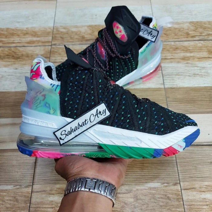 ✨Ori Sepatu Lebron James 18 Multicolor Terbaru