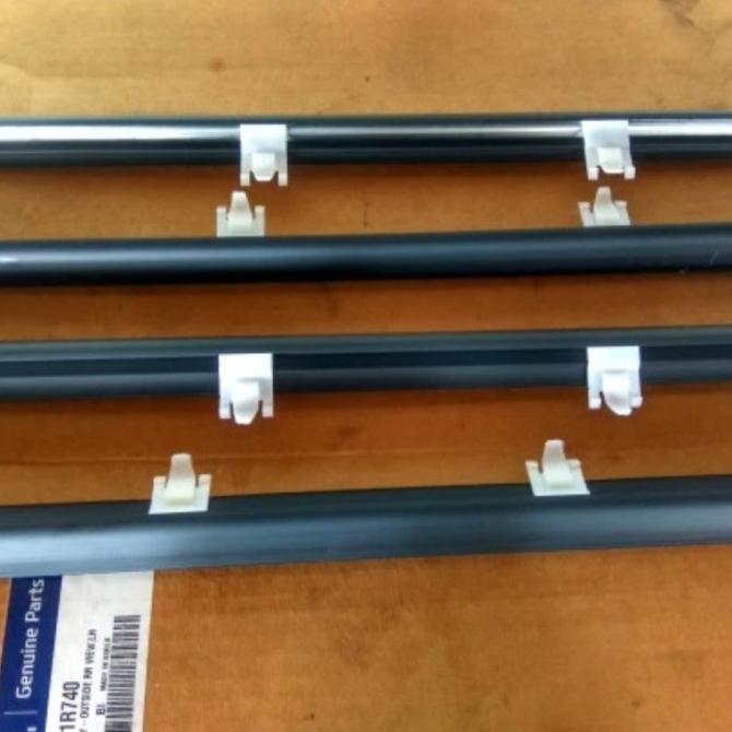 Karet Pelipit Kaca Mobil Pintu Belakang Hyundai Accent