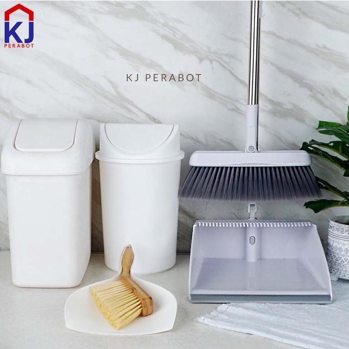 SAPU DAN PENGKI PUTIH