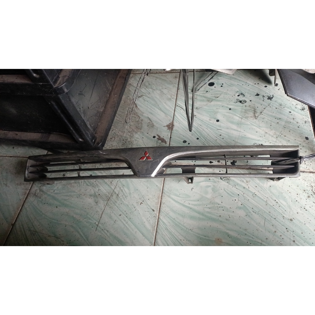 Grill Mitsubishi Lancer evo 4 CK