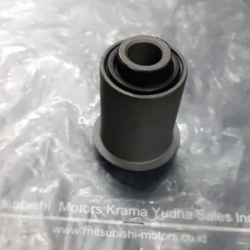 Bushing Arm Bagian Depan Kecil Mitsubishi Eterna Dohc