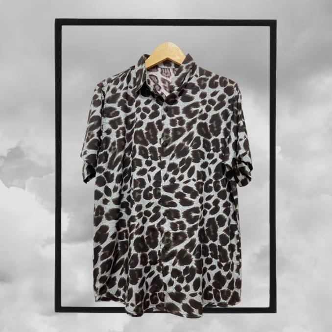 New Sale Kemeja Pria Leopard / Kemeja Leopard Pria / Kemeja Rayon Pria Motif Le Stok Terbatas