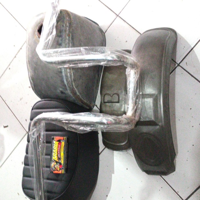 Paket Bodyset Minion Mini Motor Honda Monkey Gorilla Gorila -Tangki -J