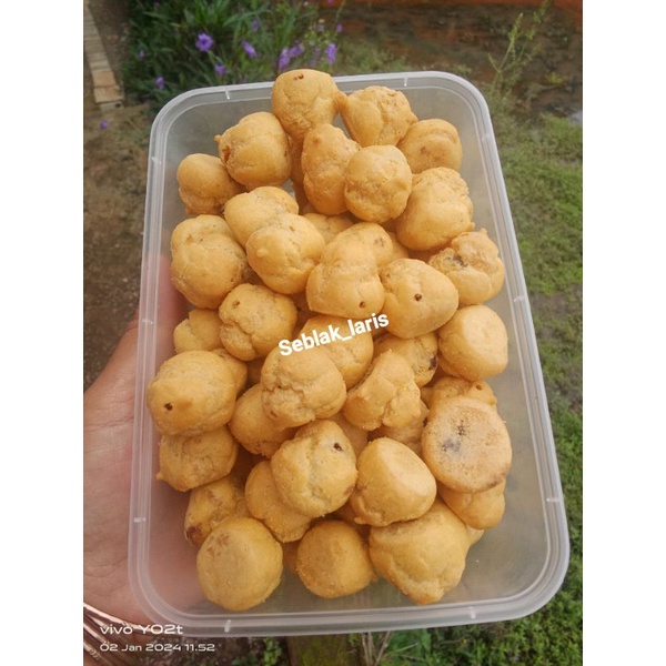 

250 grm soes manis, kue soes ciklat lumer