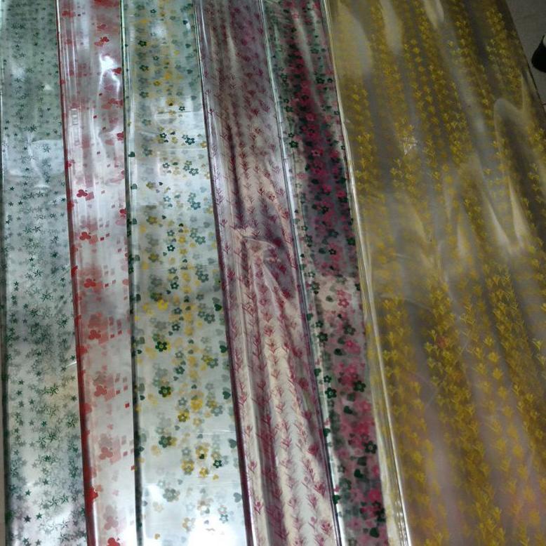 

Big Sale - (TIDAK ) Plastik parcel/souvernir motif ukuran Large/Jumbo !!