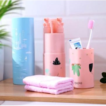 kom Travel Kit 8in1 Travel Toiletries Kit Handuk + Pasta Gigi + Cermin