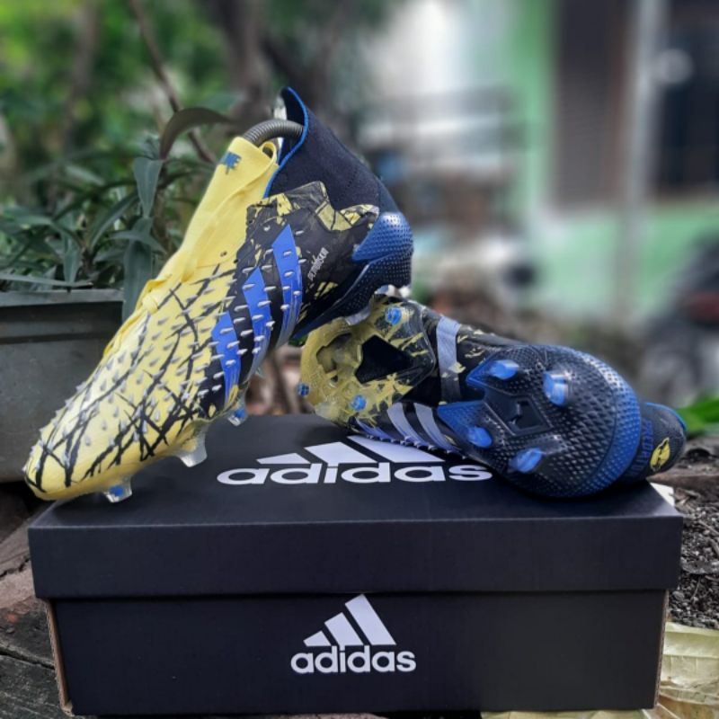 [SPORTY COLLECTION] SEPATU BOLA ADIDAS PREDATOR FREAK.1 FG MARVEL CLEATS BRIGHT YELLOW BLUE CORE