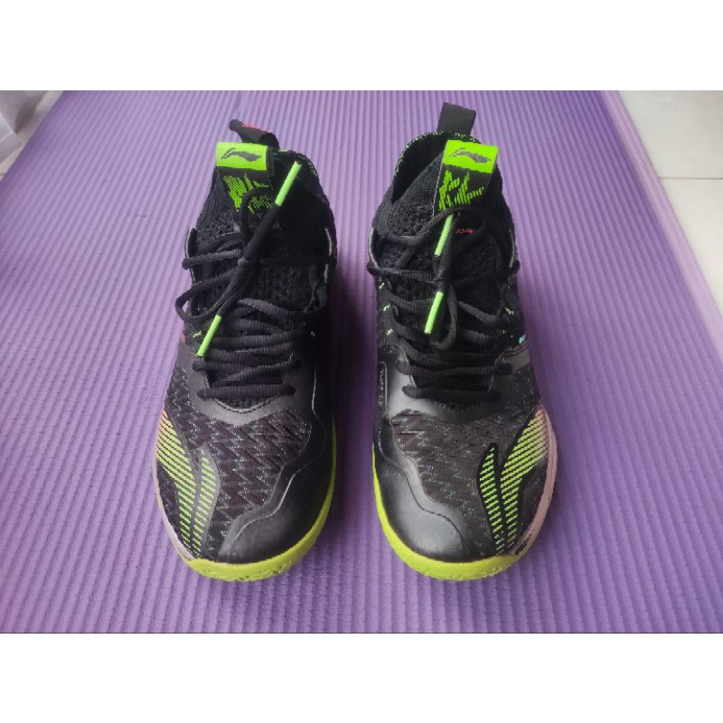 Sepatu Badminton Lining Dagger IV preloved