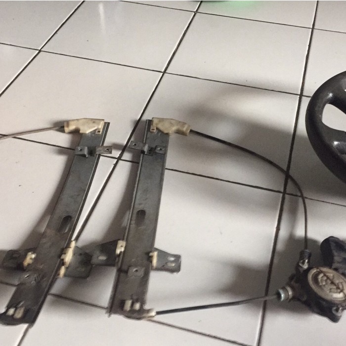 {Second} regulator kaca belakang baleno old Diskon