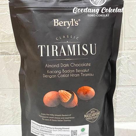 

Beryl'S Beryls Classic Tirasu Almond Green Tea Lk White Dark Chocolate With Dried Strawberry 300G