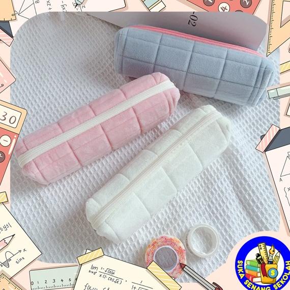 

Tempat Pensil Bantal Bulu / Kotak Pensil Sk0053