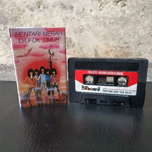 kaset pita Search - Mentari Merah di Ufuk Timur VGC kaset Rock