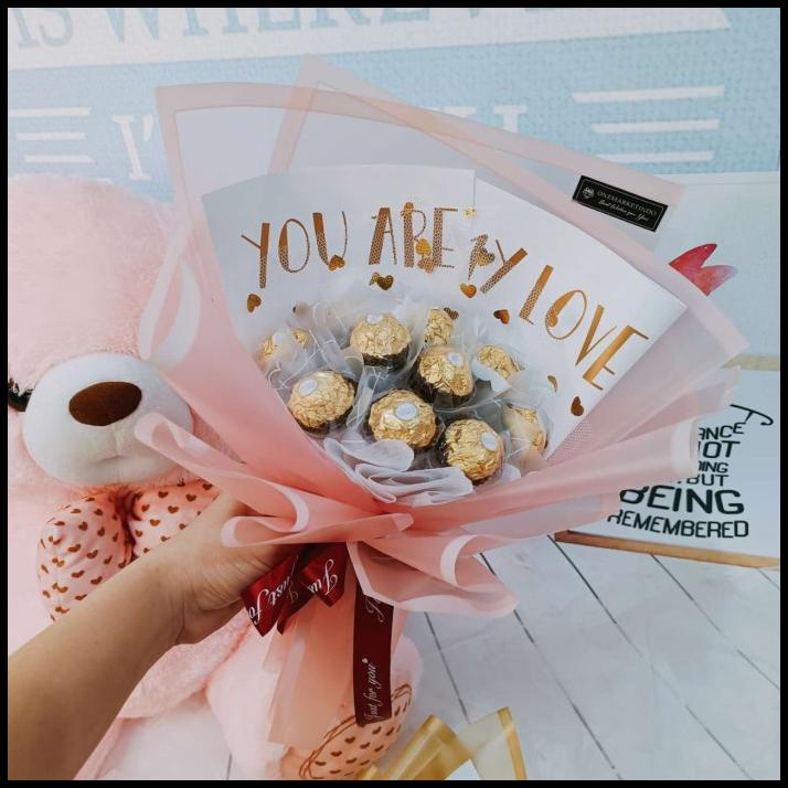 

NEW Buket Coklat Anniversary/ kado valentine Ferrero Rocher 10C 0121