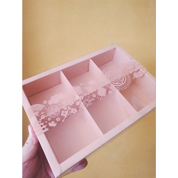 

5 pcs dus box cupcake brownies motif imlek pink sekat 6 size 7.3 cm