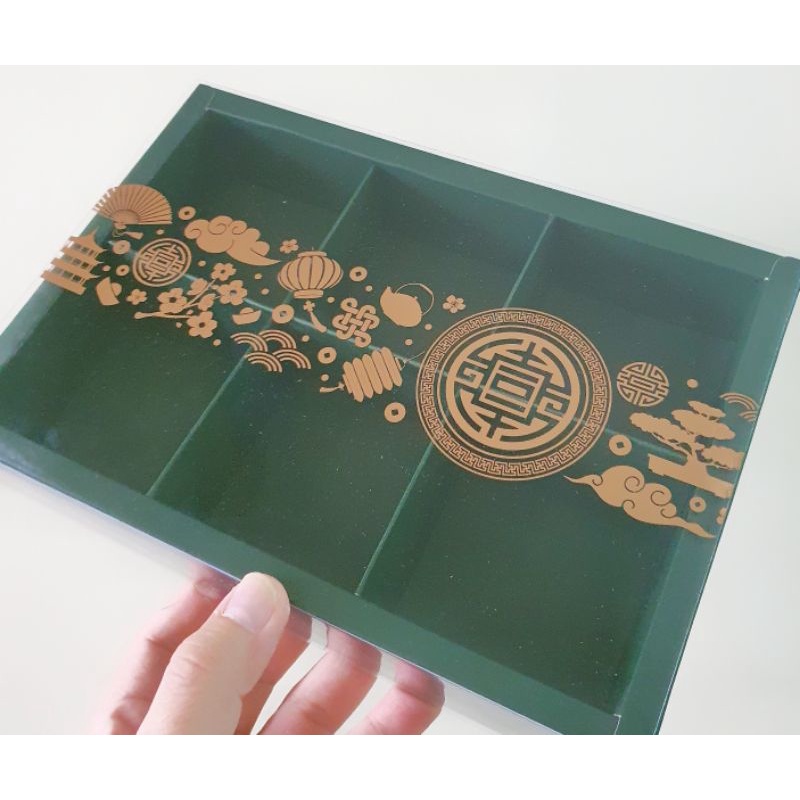 

5 pcs dus box cupcake brownies motif imlek hijau sekat 6 size 7.3 cm