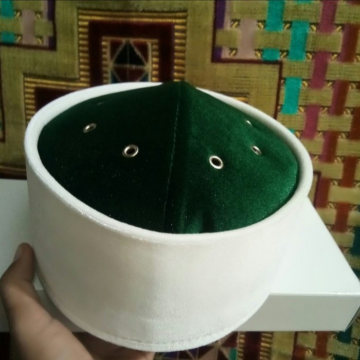 Peci Songkok Kopiah Uje Bludru Hijau+Putih