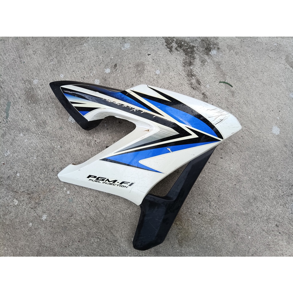 Sayap Fairing Tangki CB 150R Old  Honda Original sebelah kanan th 2013-2014-2015