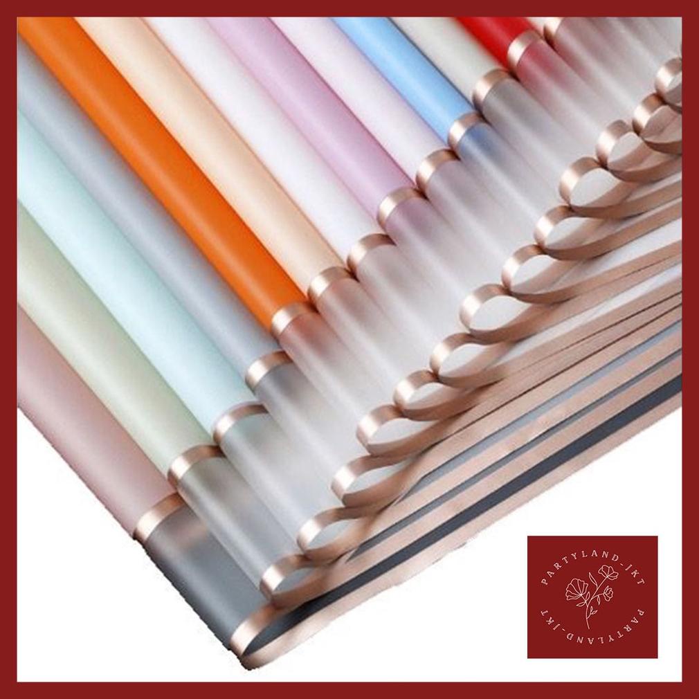 

Transparent Gold Frame Cellophane Double List Flower Wrapping Waterproof Paper Kertas Buket Bunga Wrapping Cellophane Ketras Waxxy Gold Line Hand Bouquet