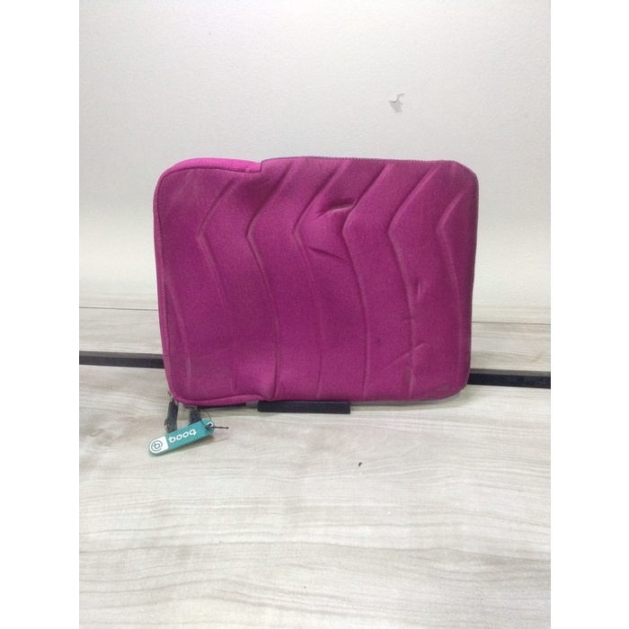 Booq Taipan Spacesuit XS for iPad 7.9" – Berry