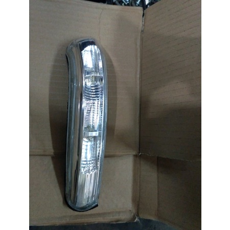 Lampu Sen Spion Chevrolet Captiva Kanan