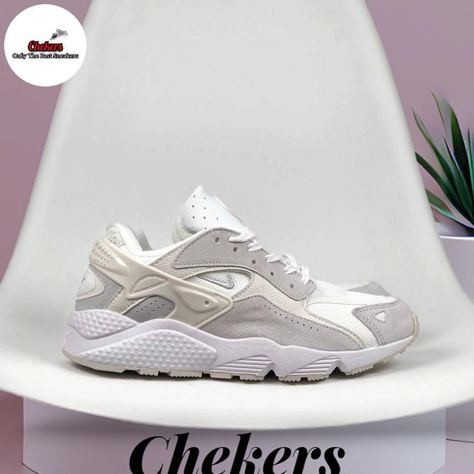 Sneakers Pria Sepatu Nike Air Huarache Runner White Grey Herimarhevan