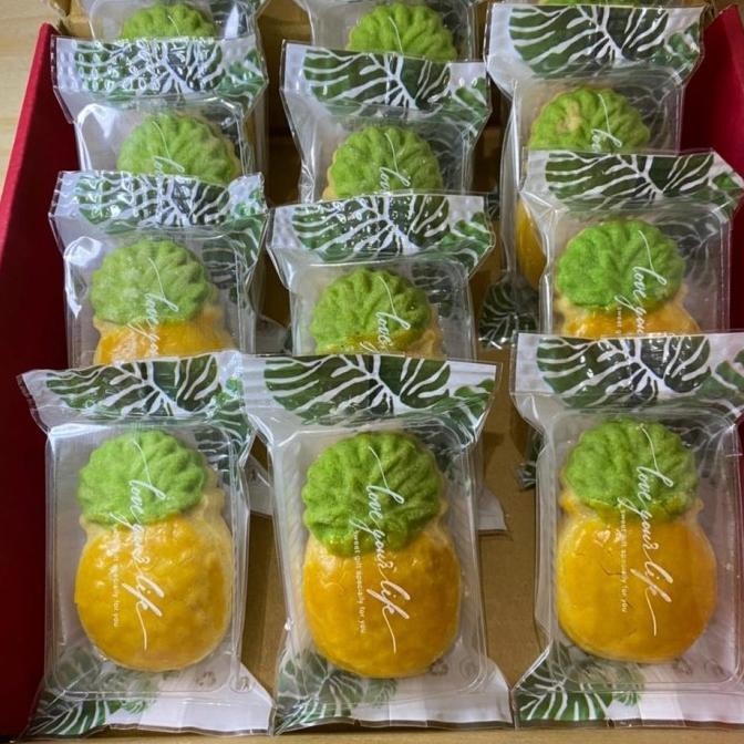 

New Hampers Imlek Nastar Taiwan Premium Pine Cake Isi 12 Pcs. Pengiriman Cepat