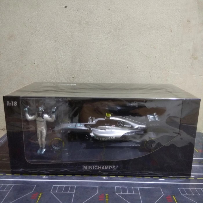 [Original] Diecast F1 Mercedes-Amg Petronas Motorsport F1 W07 Hybrid N. Rosberg Terbaru