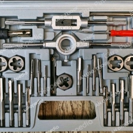 

[Baru] Tap And Die 41 Pcs / Set 1/8-1/2 Skc Dies Senai 1/8 - 1/2 Inch Diskon