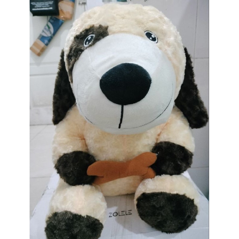 Boneka besar doggy tulang lucuuuu