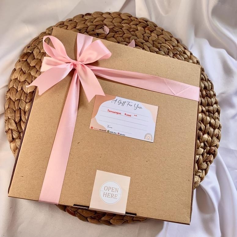 

TRY HAMPERS / GIFT BOX / SNACK BOX / KADO ULANG TAHUN / VALENTINE / ANNIVERSARY - parcel lebaran parcel idul fitri parcel idulfitri pink TERLARIS