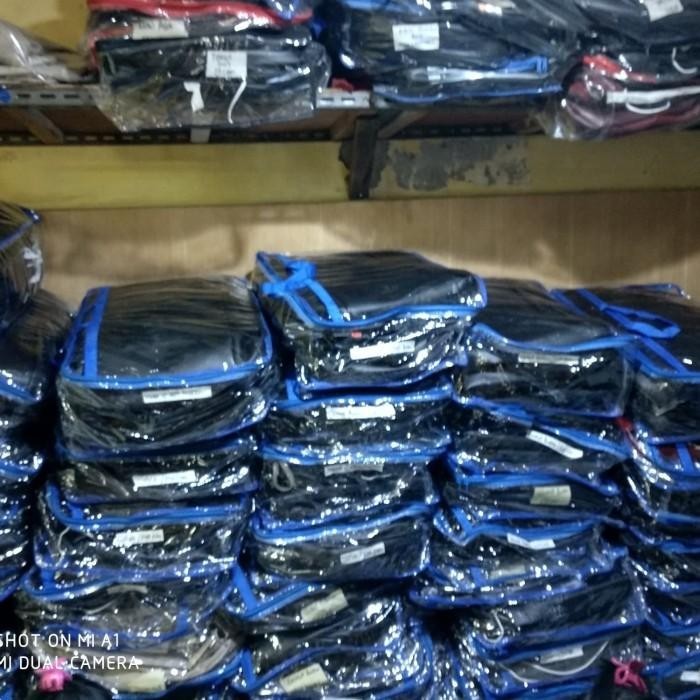 SARUNG JOK MOBIL AVANZA