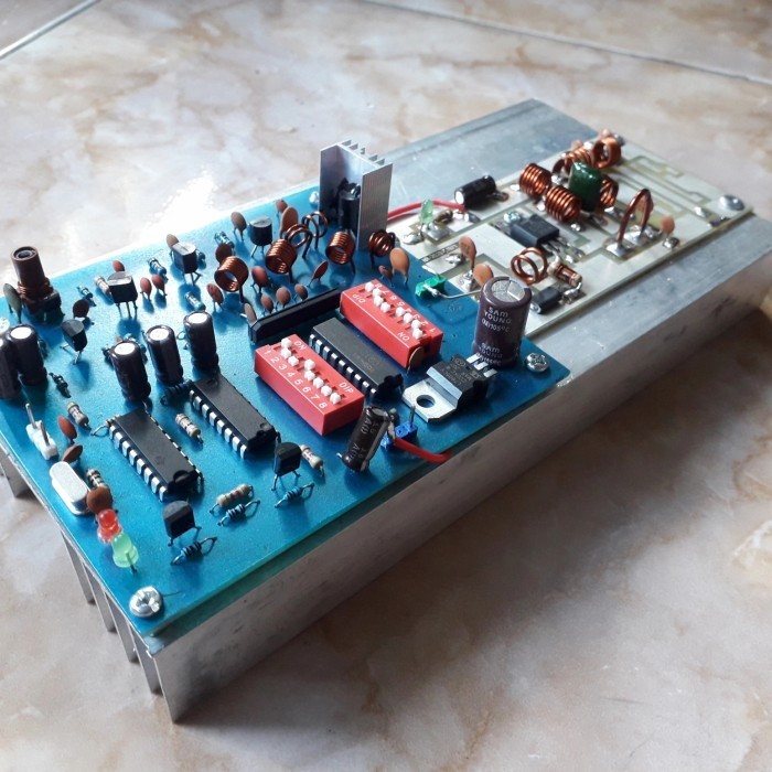 ready Pemancar fm 8 watt PLL