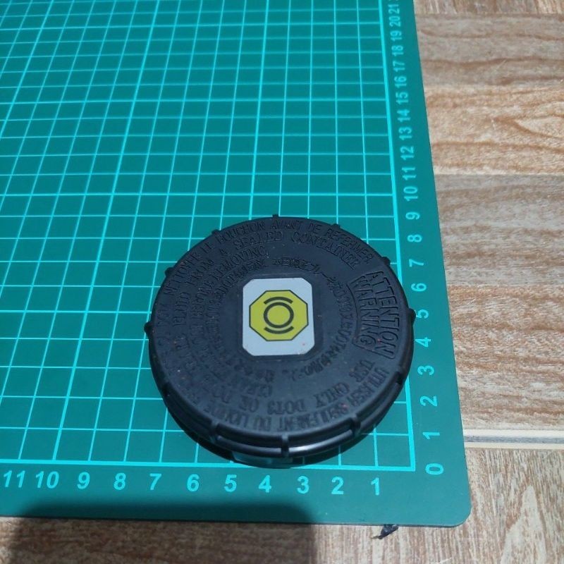 tutup tabung master rem minyak rem honda brio mobillio hrv crv brv original