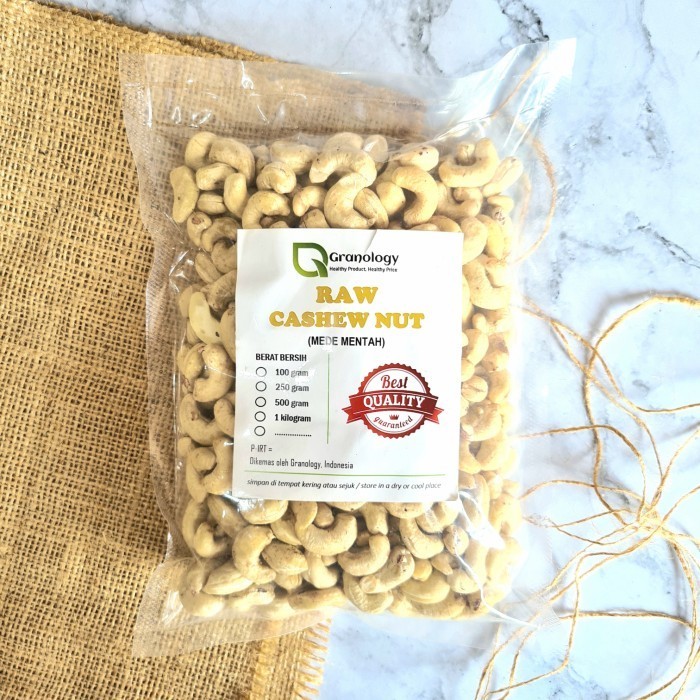 

SALEE!!!!! Kacang Mede Mentah / Raw Cashew Nut (1 kilogram) by Granology Bes