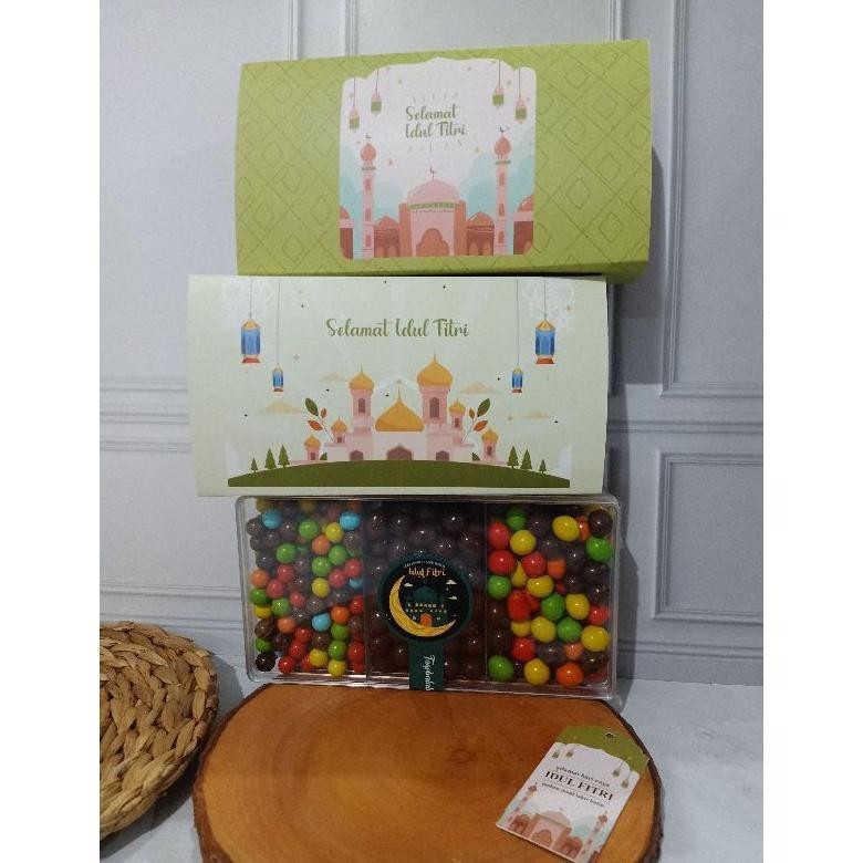 

Termurah Cokelat Sekat 3 / Isi 3 Macam Coklat Hampers Lebaran / Paket Idul Fitri / Parcel Diskom