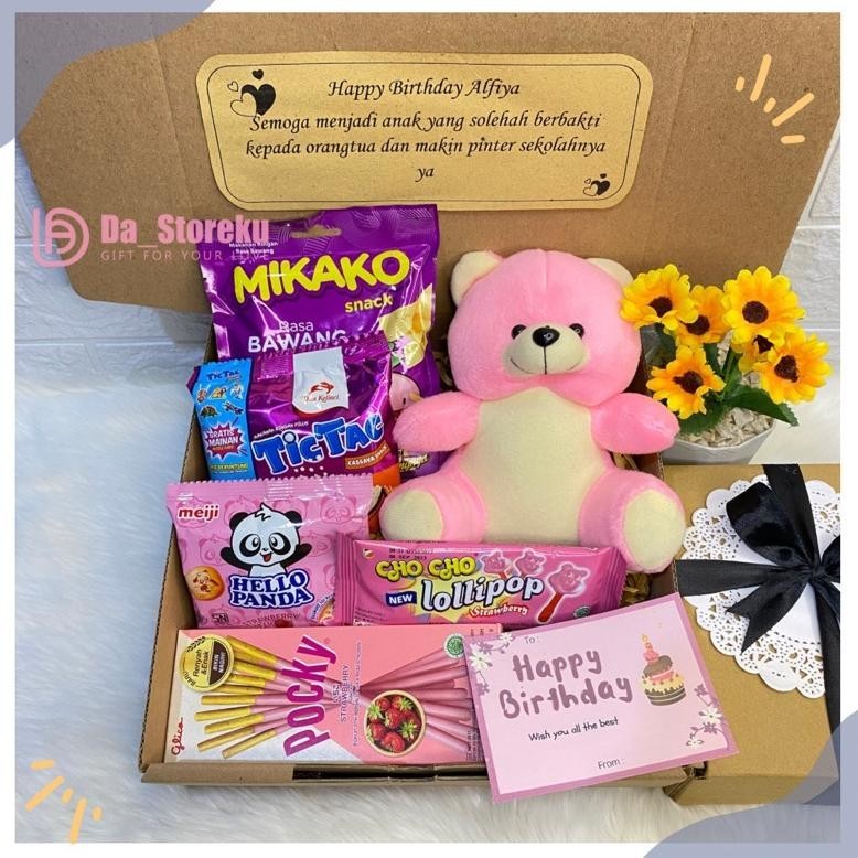 

Terlaris Hampers Gift Box Jajan Snack Murah Mix Boneka Kado Ulang Tahun Valentine Wisuda / Gift Box Snack Kado Birthday Valentine Graduation Murah Terlaris Cod