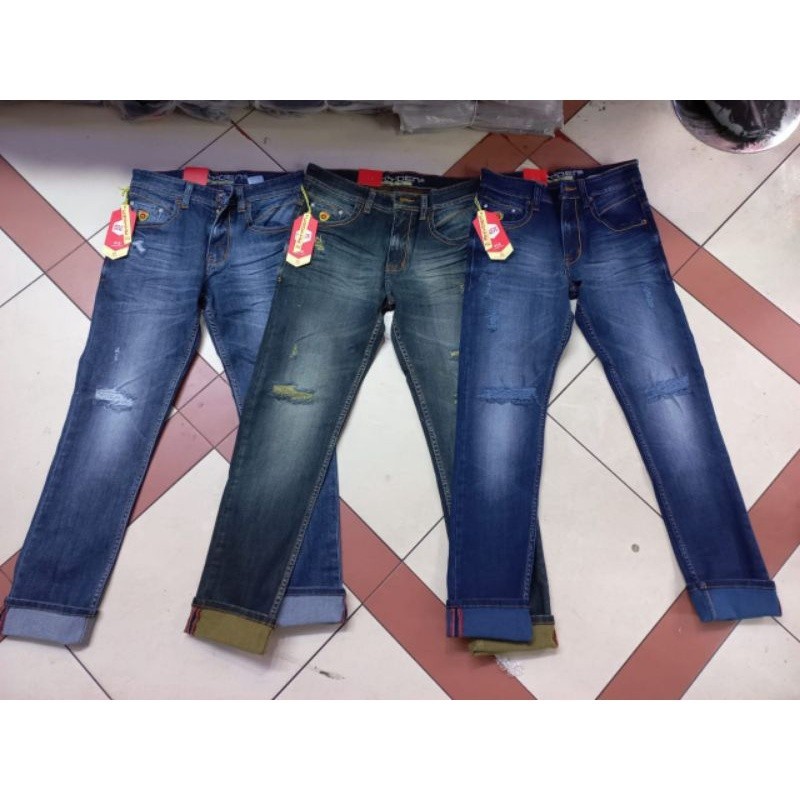 NEW LAUNCHING TERMURAH CELANA JEANS celana sobek distro terlaris dan terbaru////celana sobek axyden