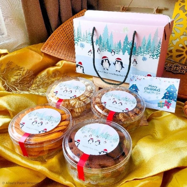 

CNY (READY BISA INSTANT) Hampers Tahun Baru & Natal - FREE CARD & PAPERBAG | Christmas & New Year Hampers - Parsel Natal Kue Kering Bisa Pilih Isi Sagu Keju, Putri Salju, Lidah Kucing, Coklat Chip, Coklat Mede dll