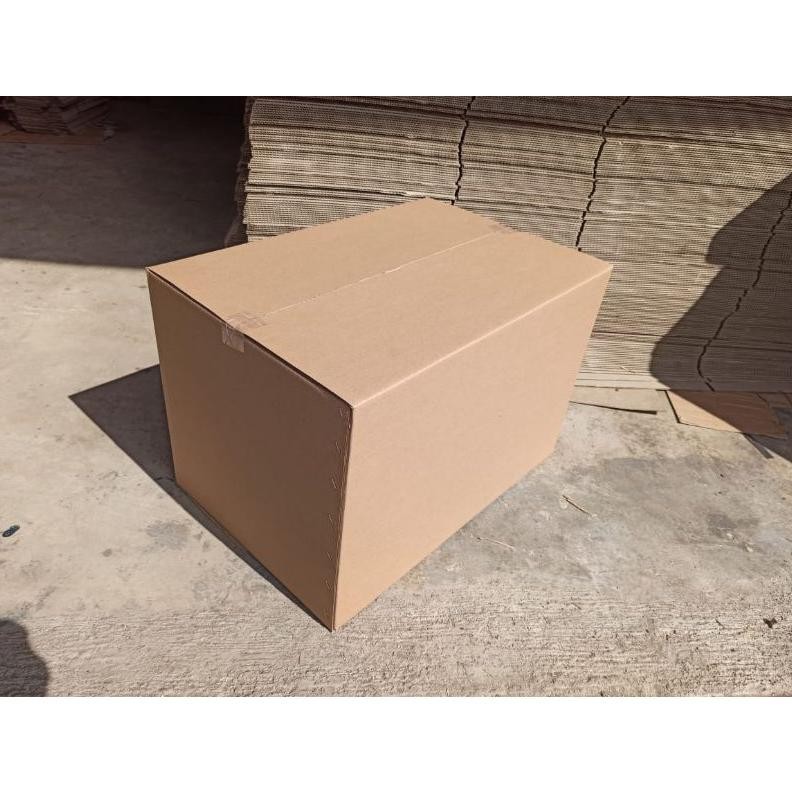 

Spesial Diskon kardus box packing polos 100x48x50 cm