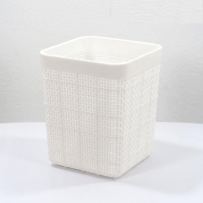

Woven Pen Holder Container Tempat Alat Tulis