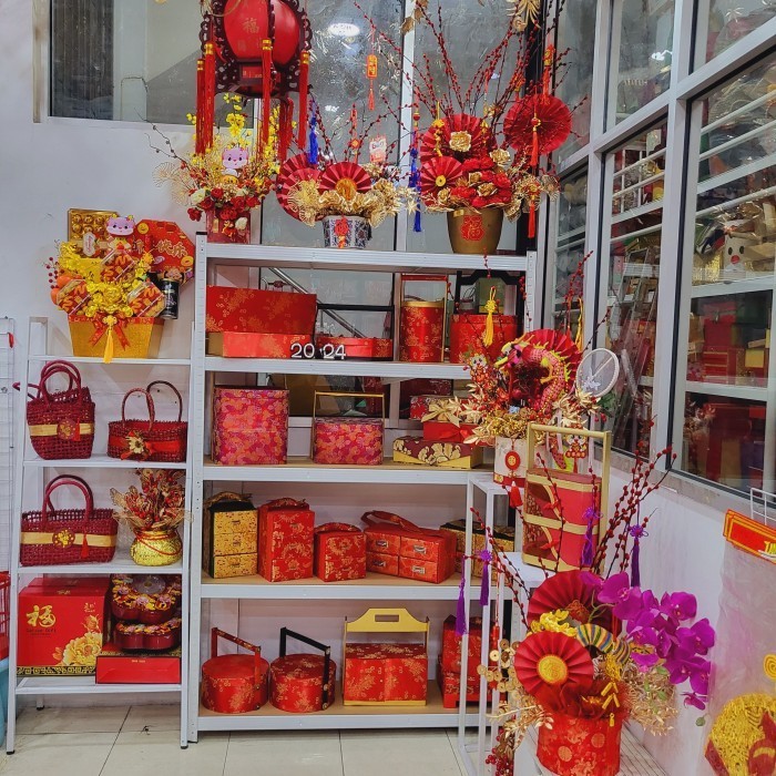 

Ready Paket box dekorasi sakura hampers imlek cny parcel kado kue kering 132