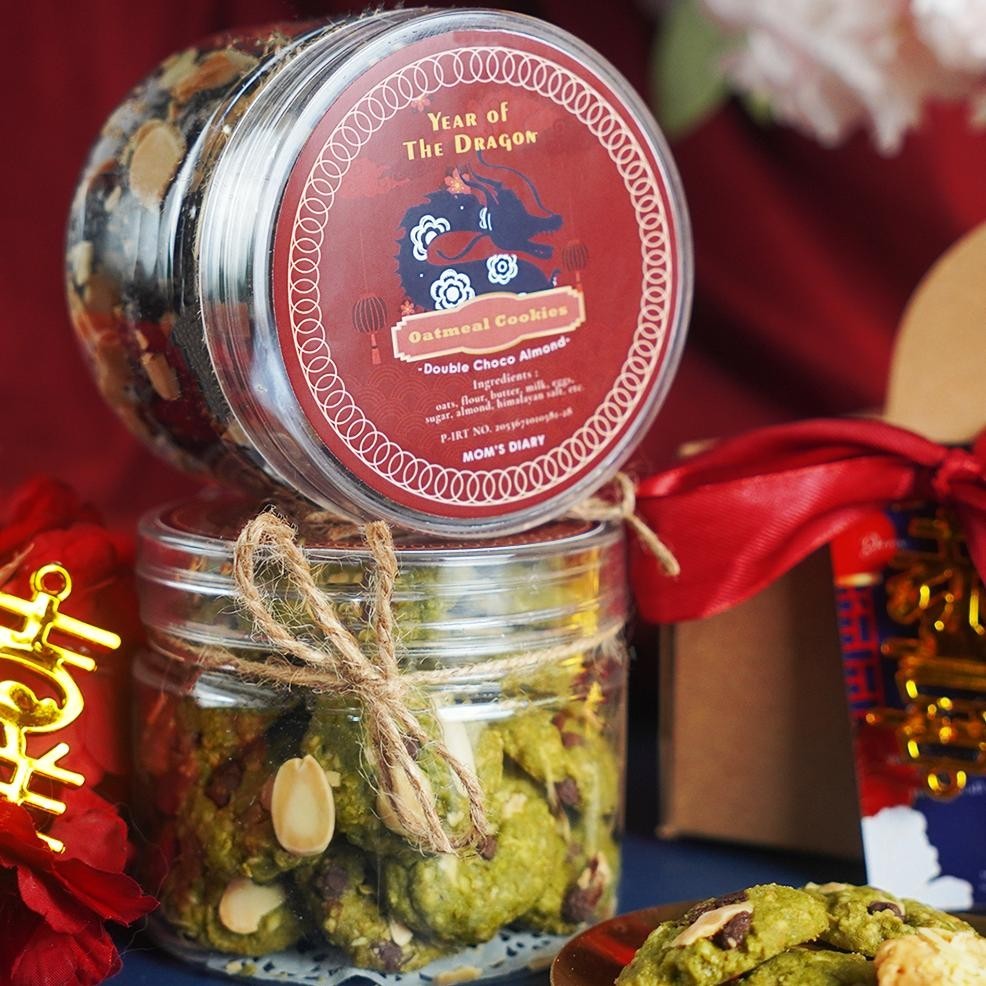 

AQW Hampers Imlek / CNY Hampers - Special Oatmeal Cookies (2 Jars)