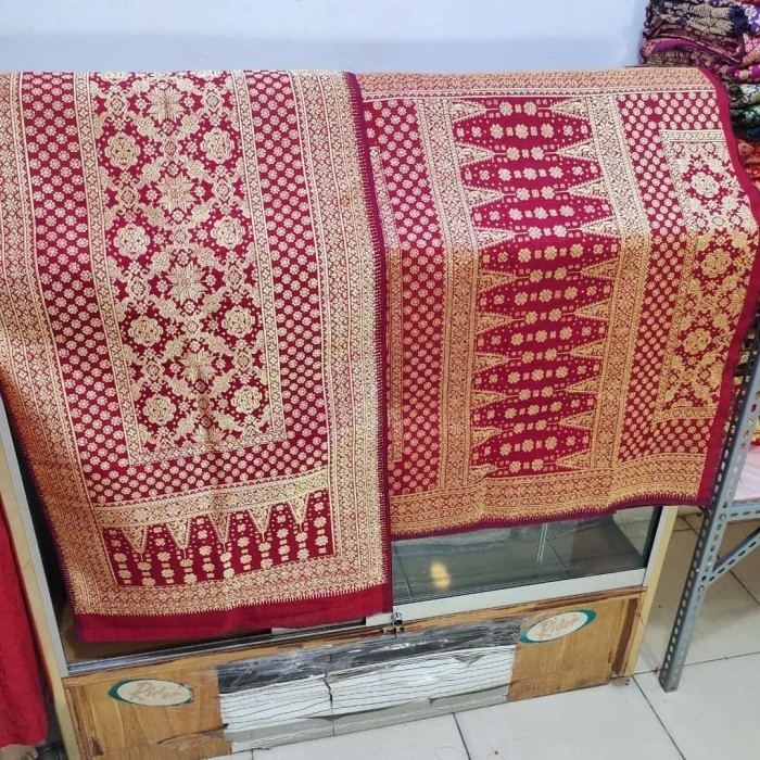 Songket Palembang marun gold asli tenun Palembang benang sutra