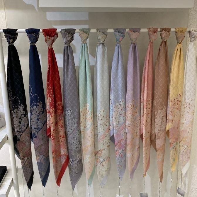 NEW Buttonscarves Jubilation Series