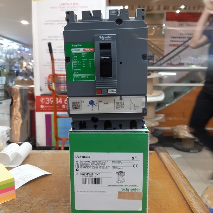 MCCB SCHNEIDER CVS 100F 100A 3PHASE LV510337