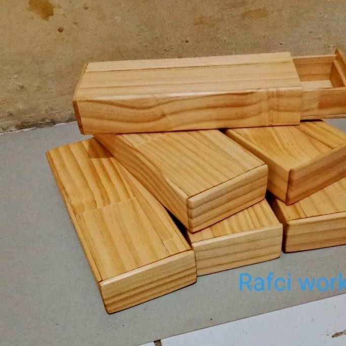 

Terlaris Kotak Pensil/Kotak serbaguna dari Kayu .,